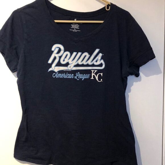 Royals Tee size L  - Picture 1 of 3